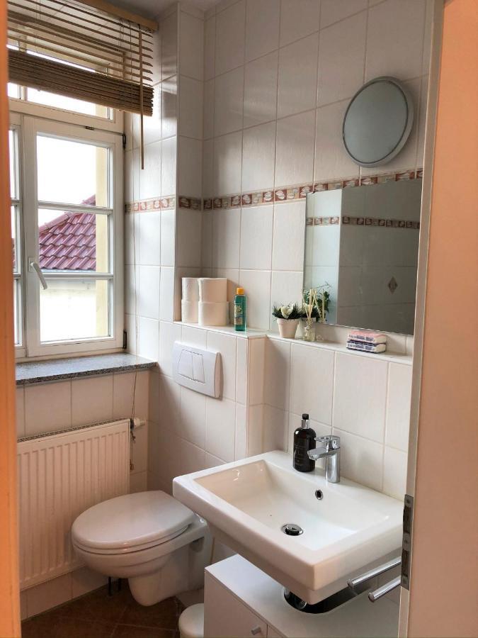 Zentraler Geht Es Kaum - In Koeniglicher Nachbarschaft! Ludwigsburg Kültér fotó
